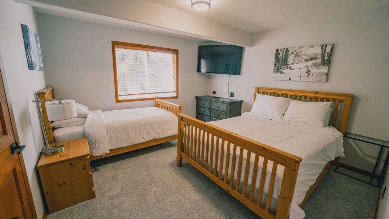 Photo of Bedroom in Snow Pine Estates