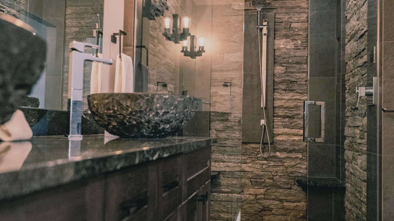 Photo of Bathroom in Snow Pine Estates