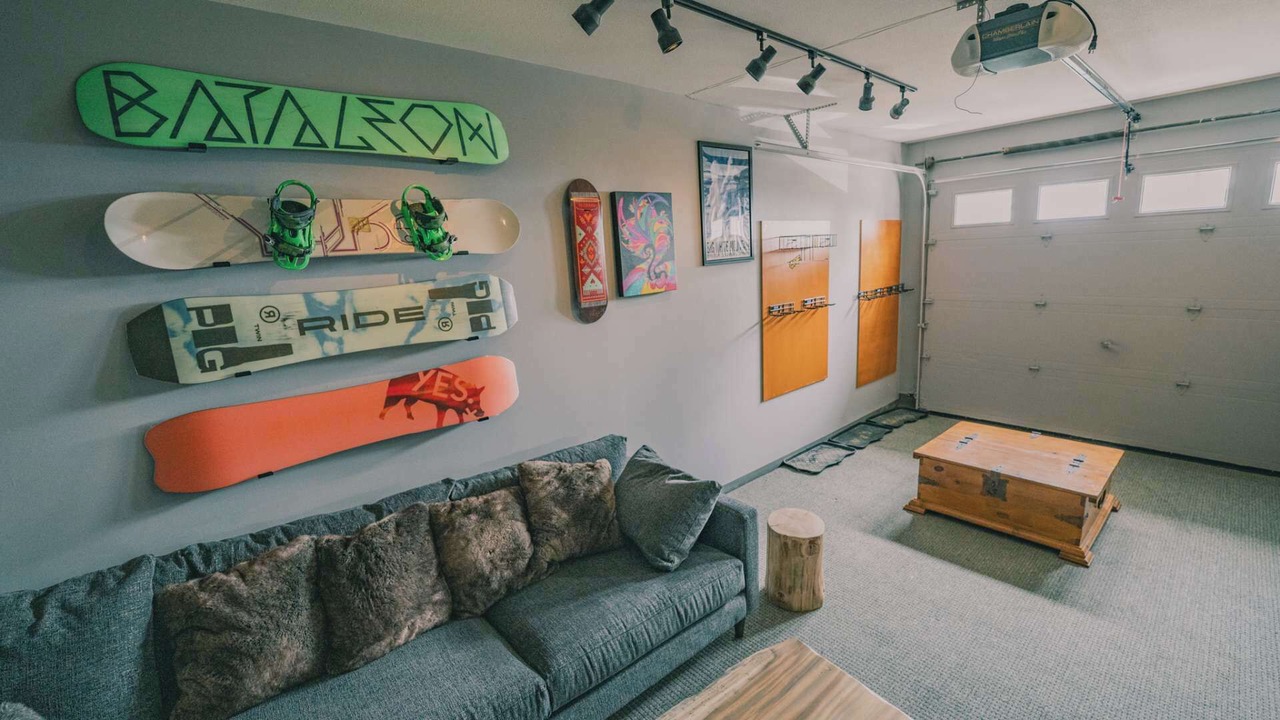 Photo of Livingroom in Snow Pine Estates