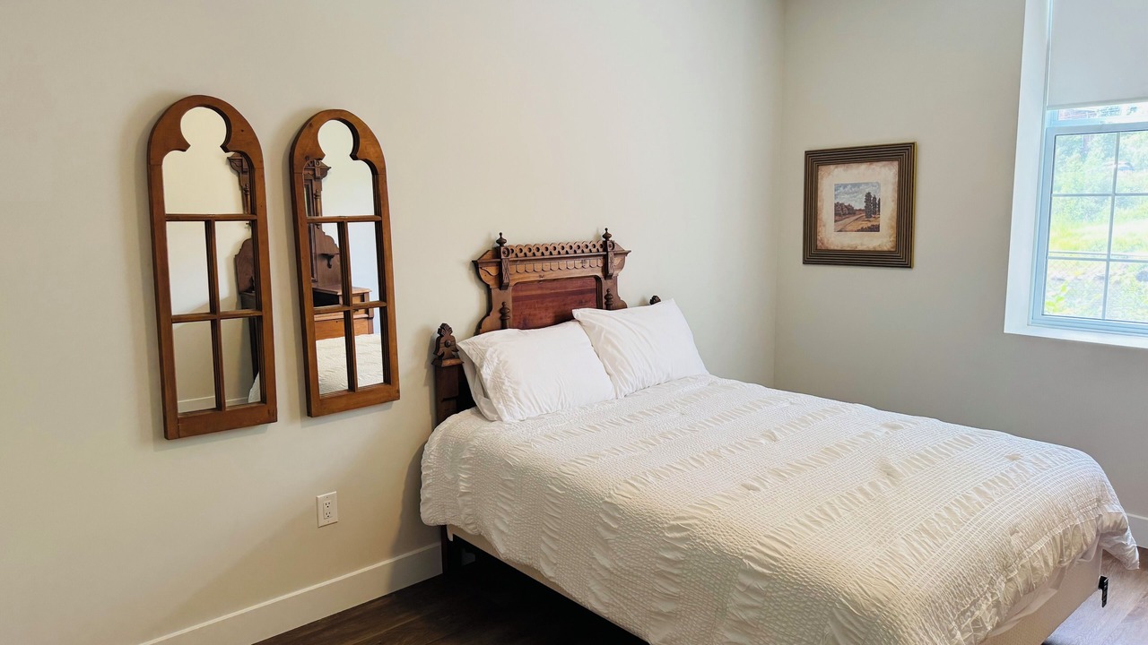 Photo of Bedroom in Burk's Falls