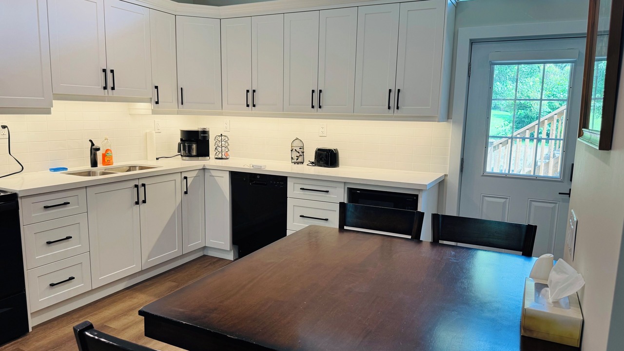 Photo of Kitchen in Burk's Falls