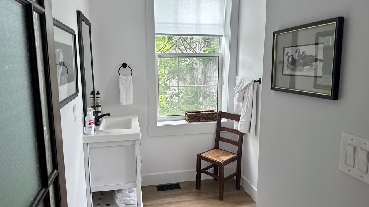 Photo of Bathroom in Burk's Falls