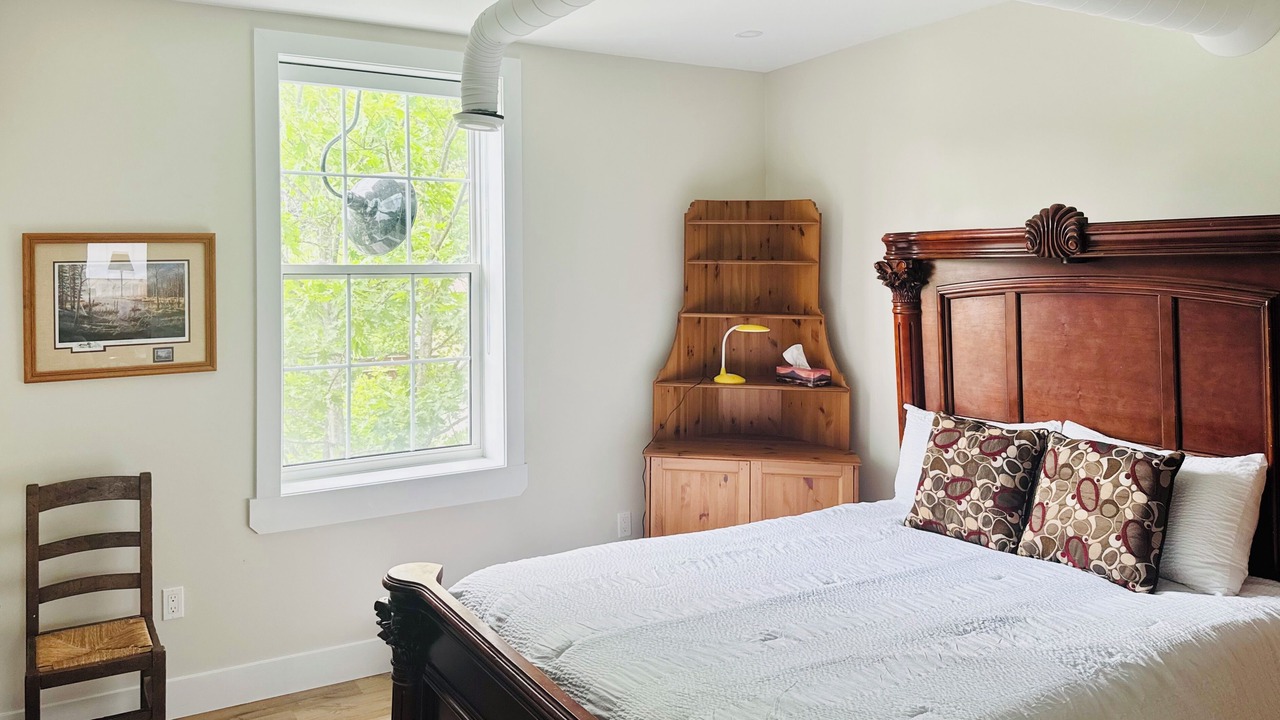 Photo of Bedroom in Burk's Falls