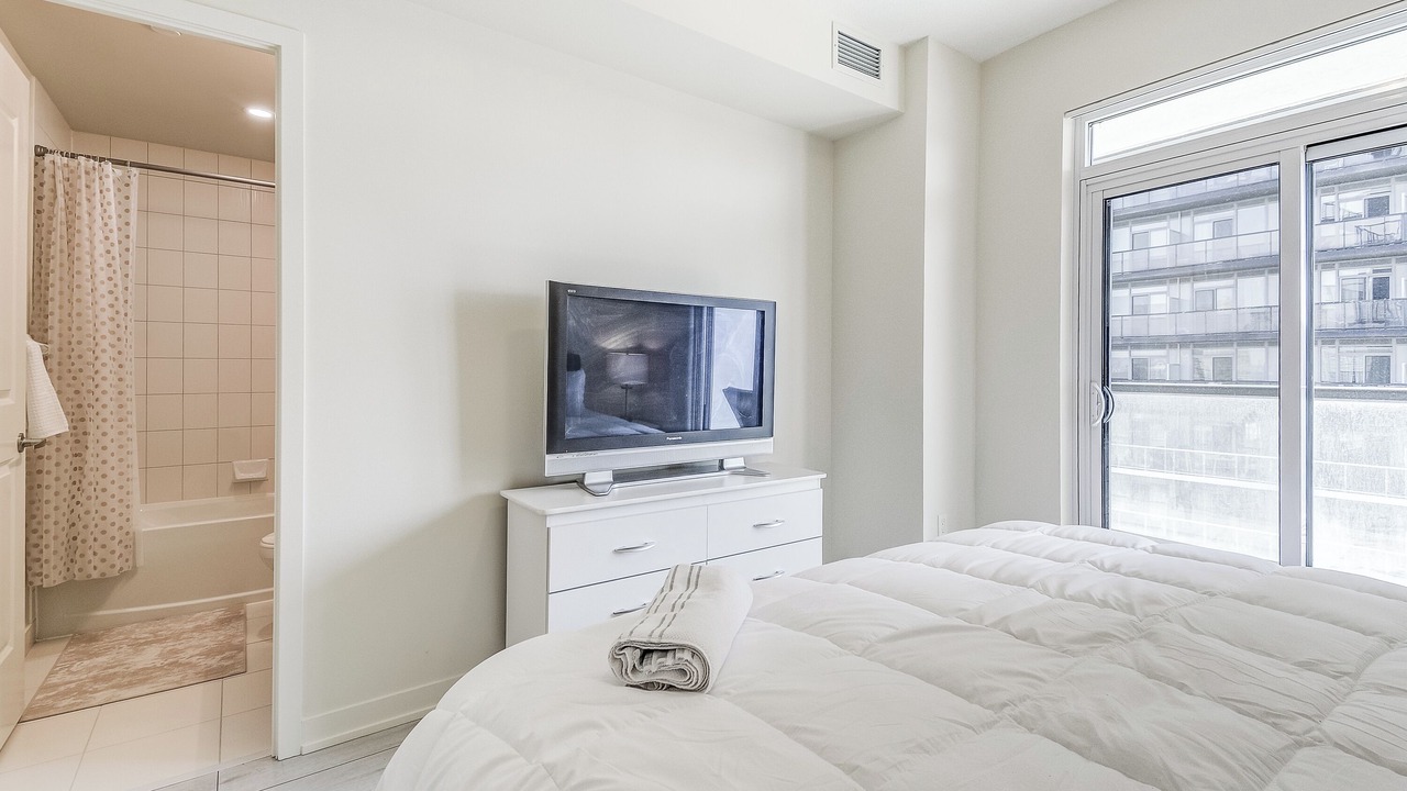 Photo of Bedroom in Humber Bay Shores