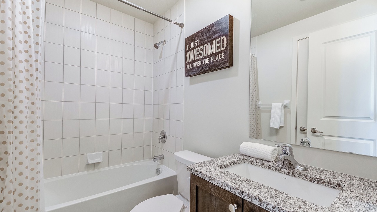 Photo of Bathroom in Humber Bay Shores