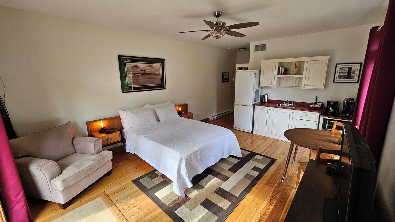 Photo of Bedroom in Gibsons