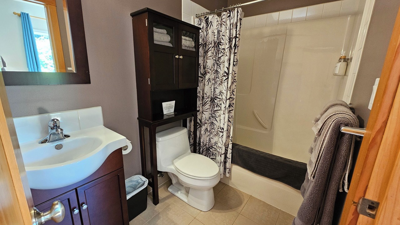 Photo of Bathroom in Granthams Landing