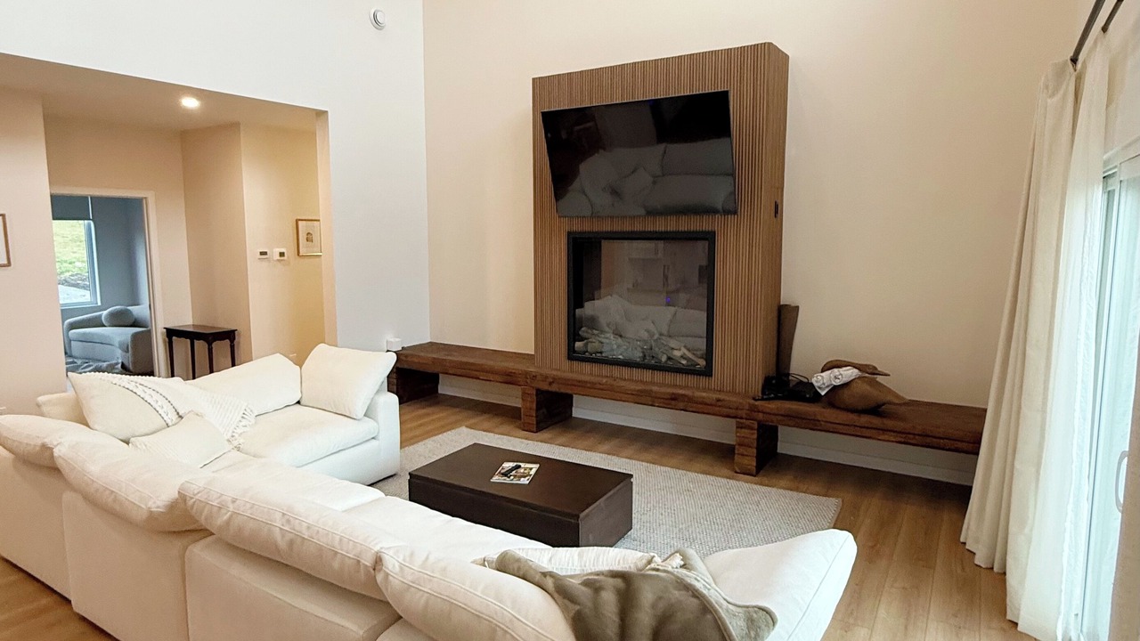 Photo of Livingroom in Greater Napanee