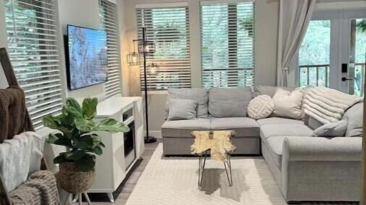 Photo of Livingroom in Otter Point