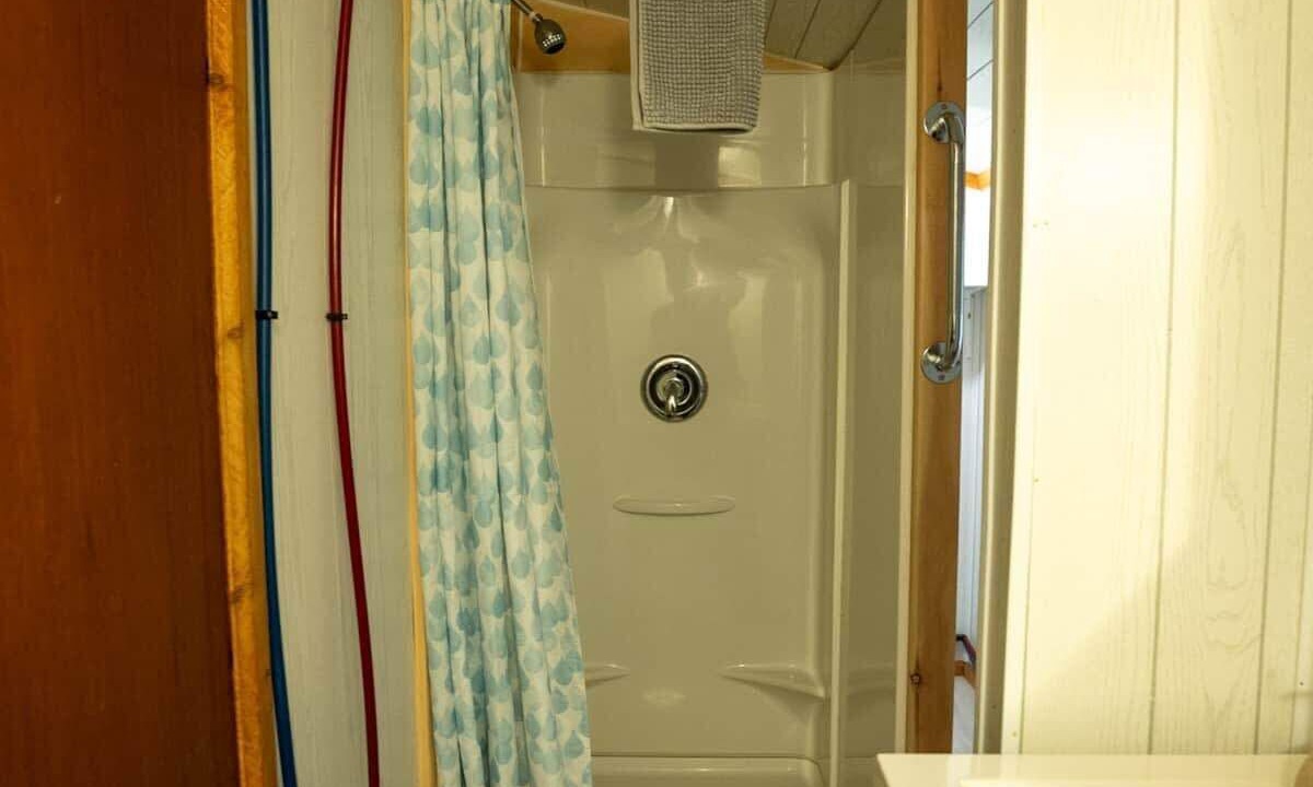 Photo of Bathroom in Tobermory