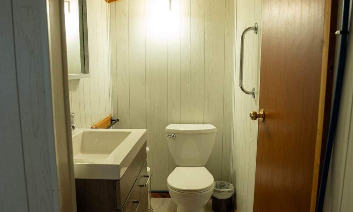 Photo of Bathroom in Tobermory