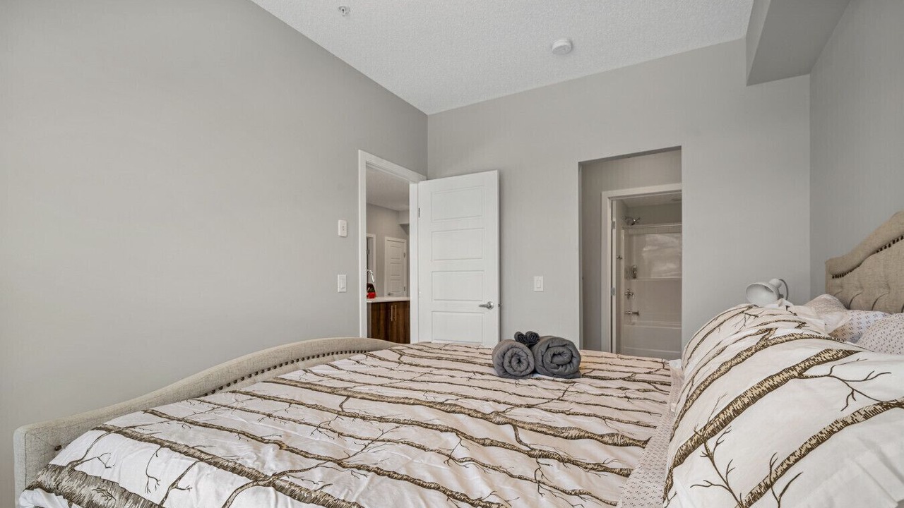 Photo of Bedroom in Inglewood