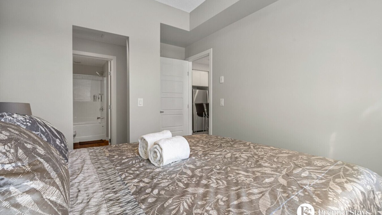 Photo of Bedroom in Inglewood