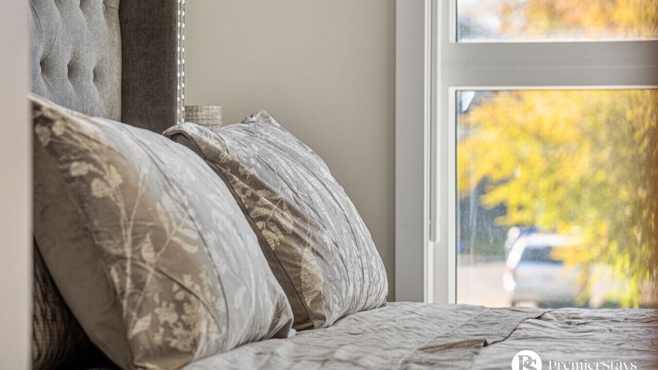 Photo of Bedroom in Inglewood