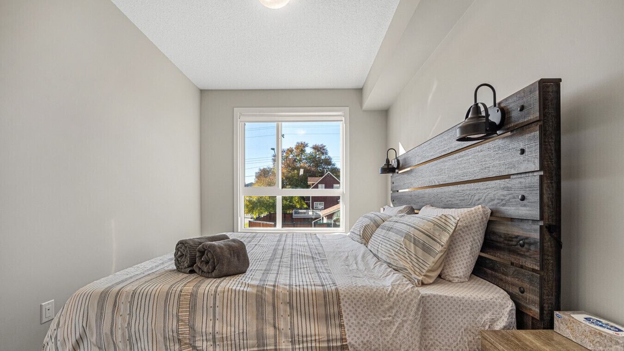 Photo of Bedroom in Inglewood