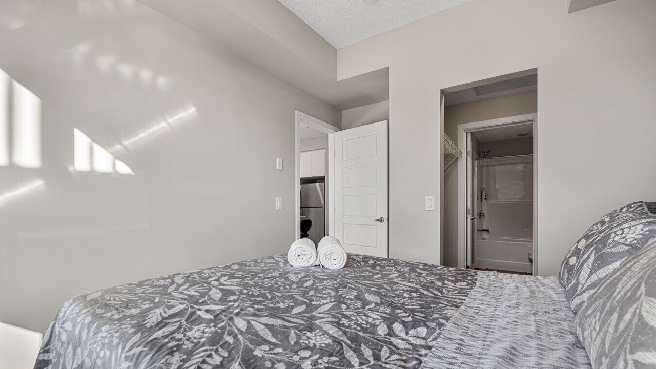 Photo of Bedroom in Inglewood