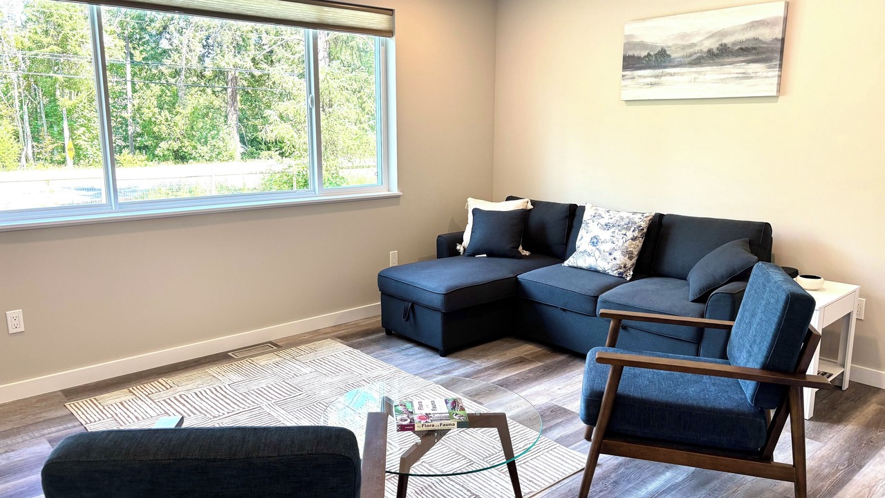 Photo of Livingroom in Sliammon