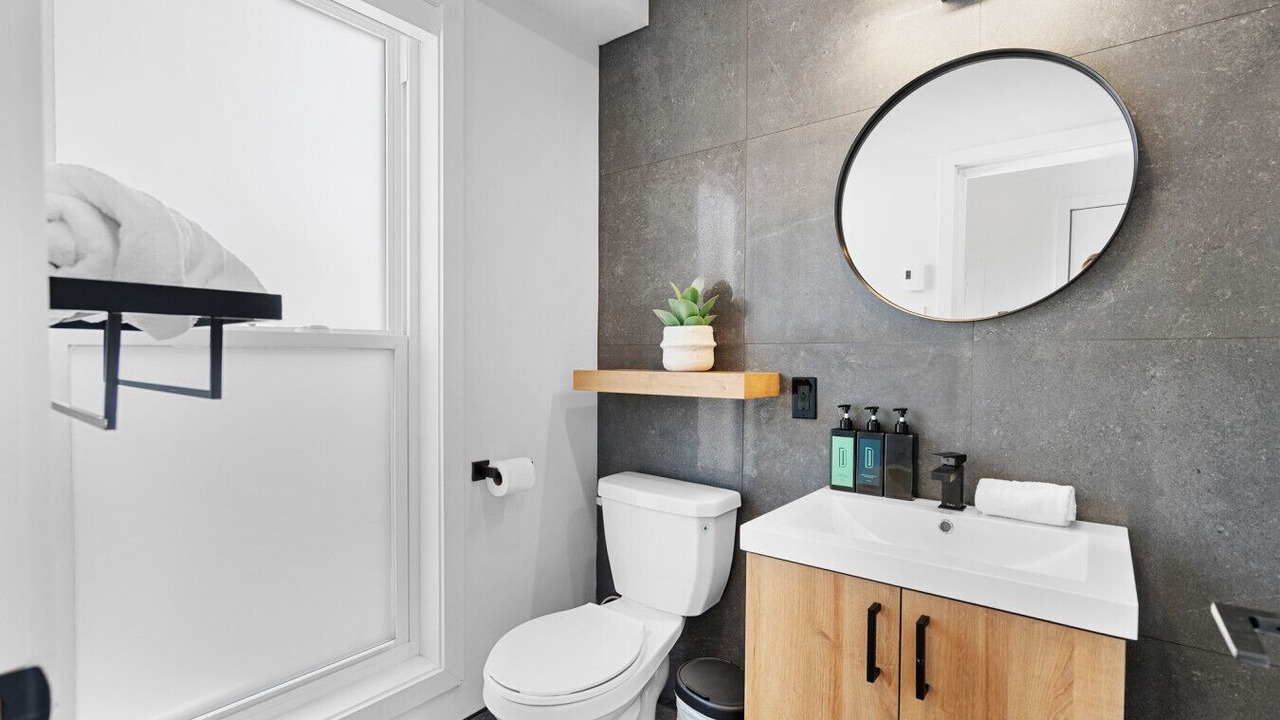 Photo of Bathroom in Plateau Mont Royal