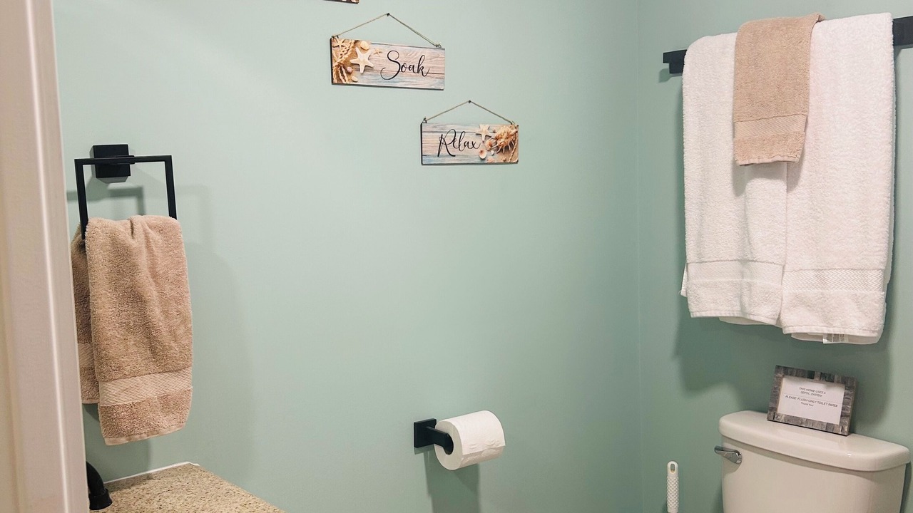 Photo of Bathroom in Christina Lake