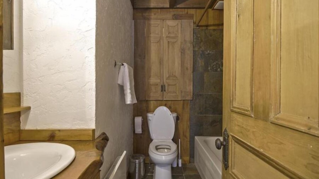 Photo of Bathroom in Hatley