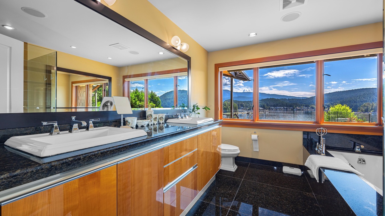 Photo of Bathroom in Dollarton