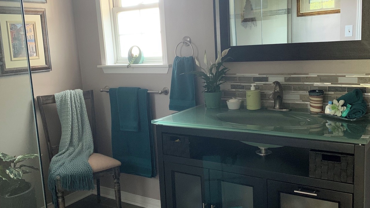 Photo of Bathroom in Thamesford