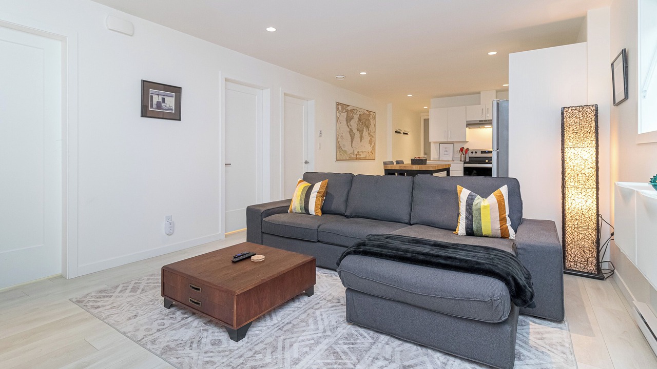 Photo of Livingroom in Saanichton