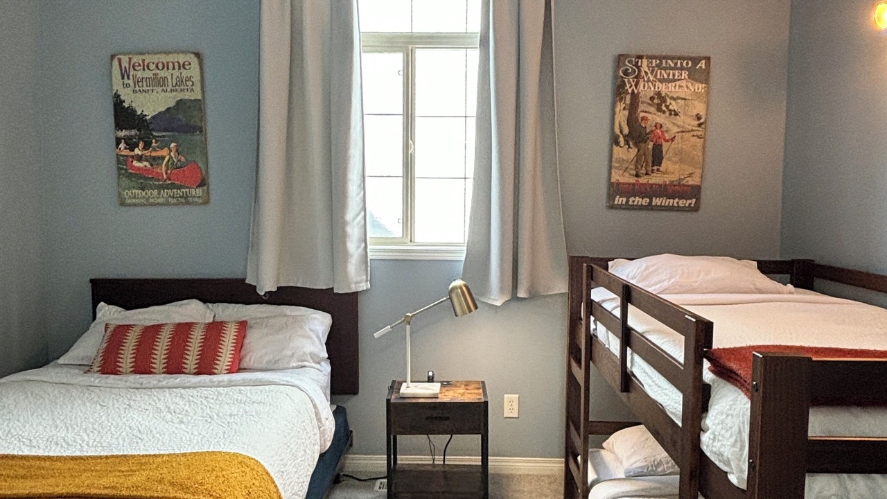 Photo of Bedroom in Cougar Creek