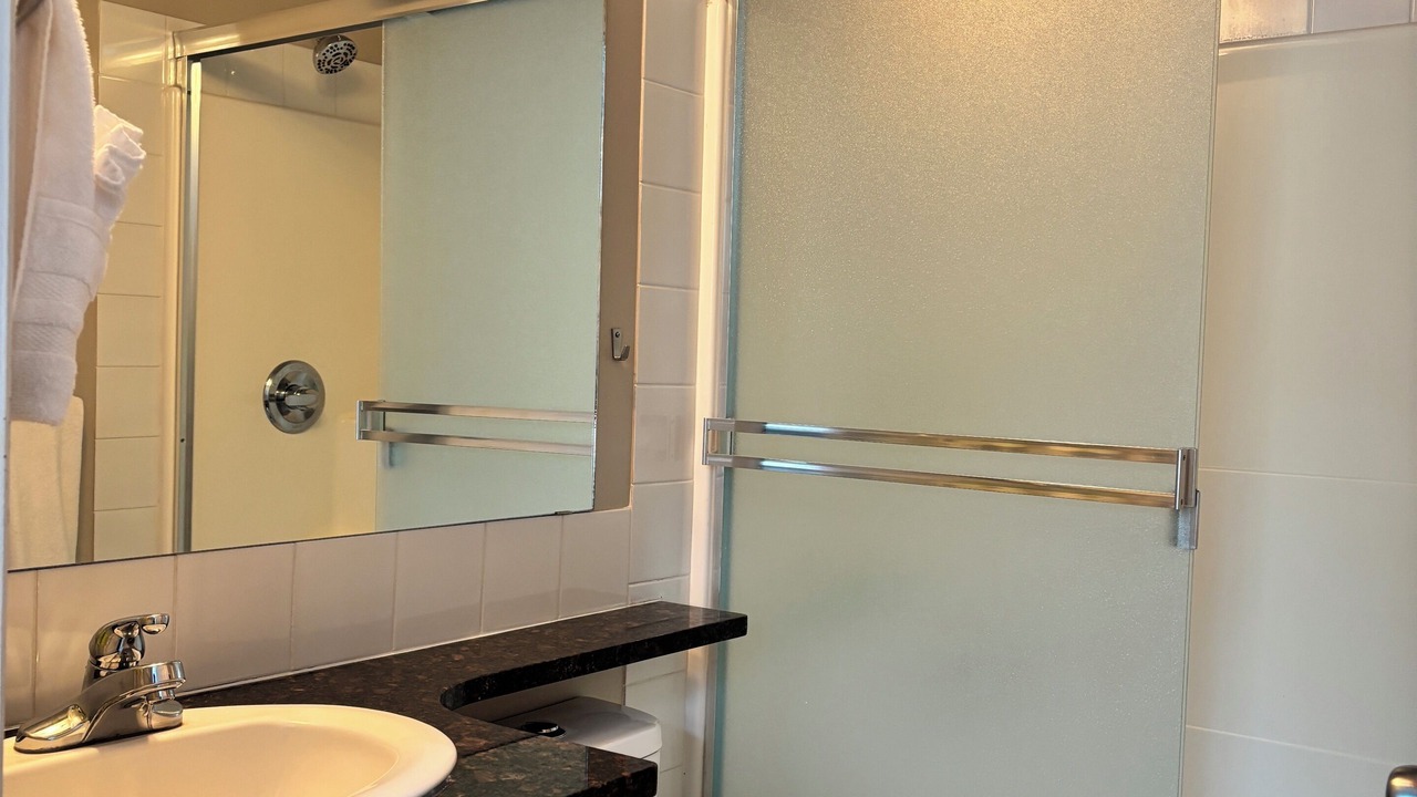 Photo of Bathroom in Cougar Creek