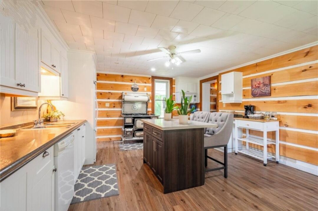 Photo of Kitchen in Chatsworth