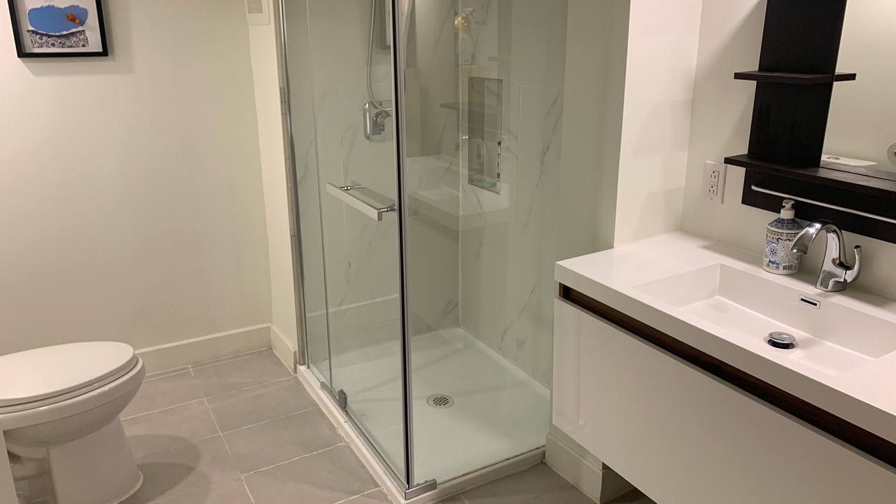 Photo of Bathroom in De Lorimier