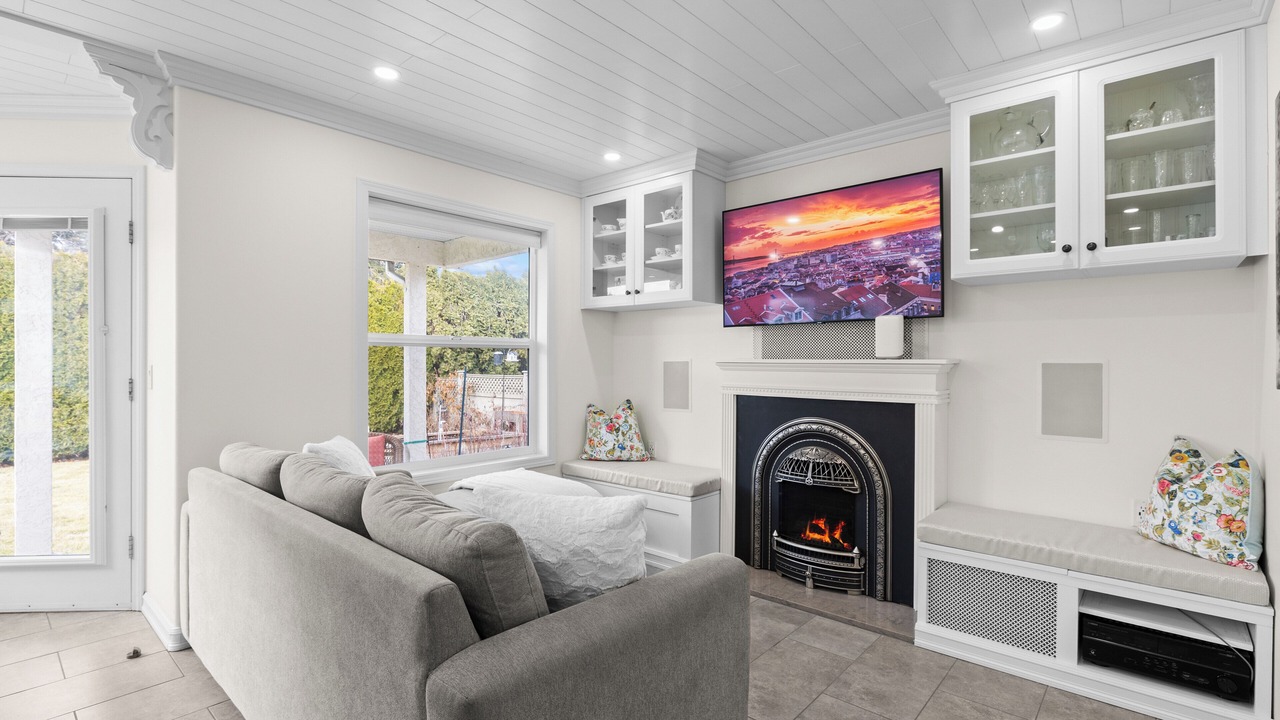 Photo of Livingroom in South Pandosy