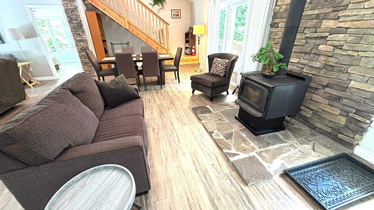 Photo of Livingroom in Lion's Head