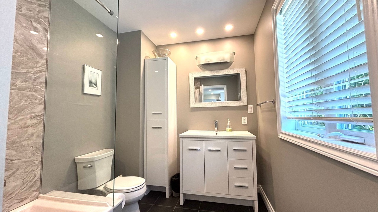 Photo of Bathroom in Lion's Head