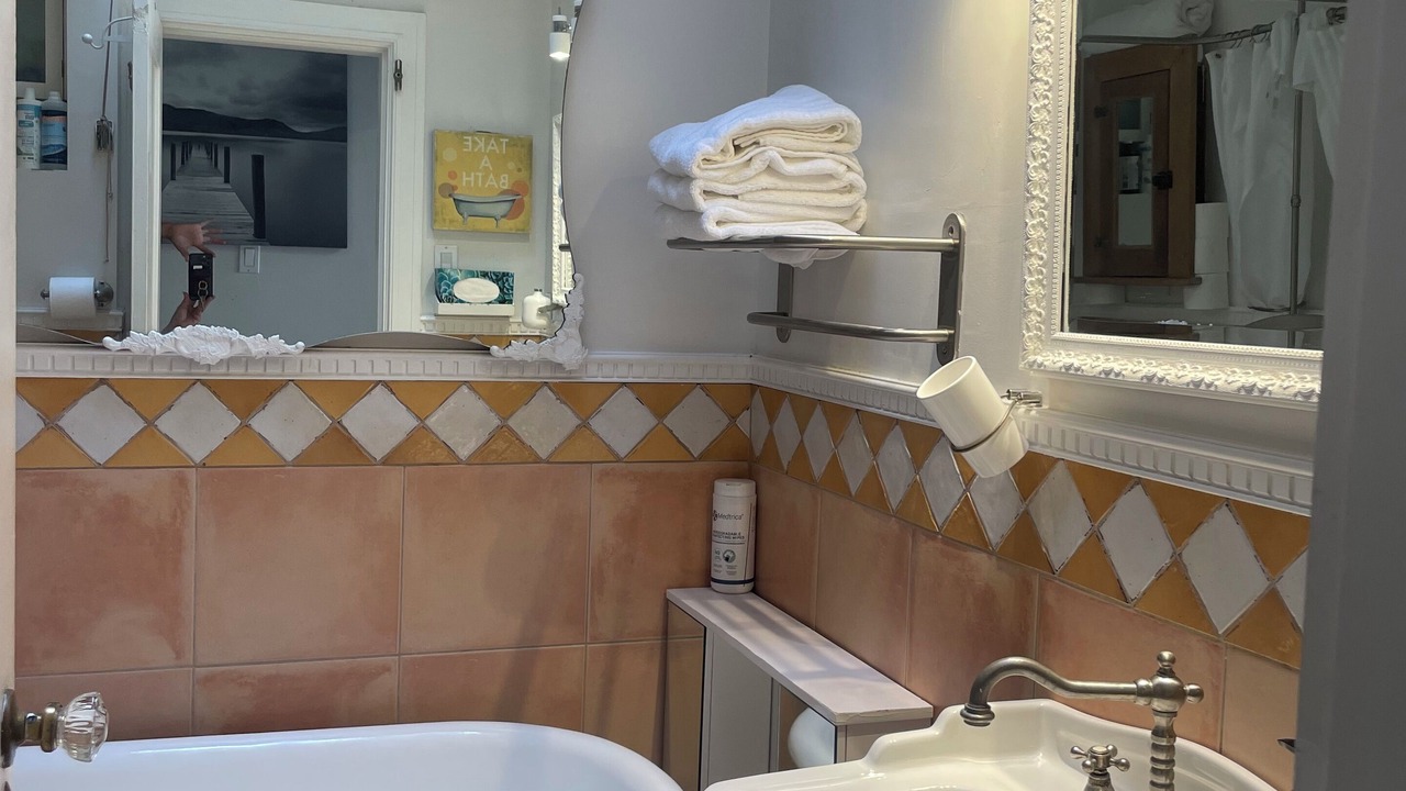 Photo of Bathroom in Kitsilano
