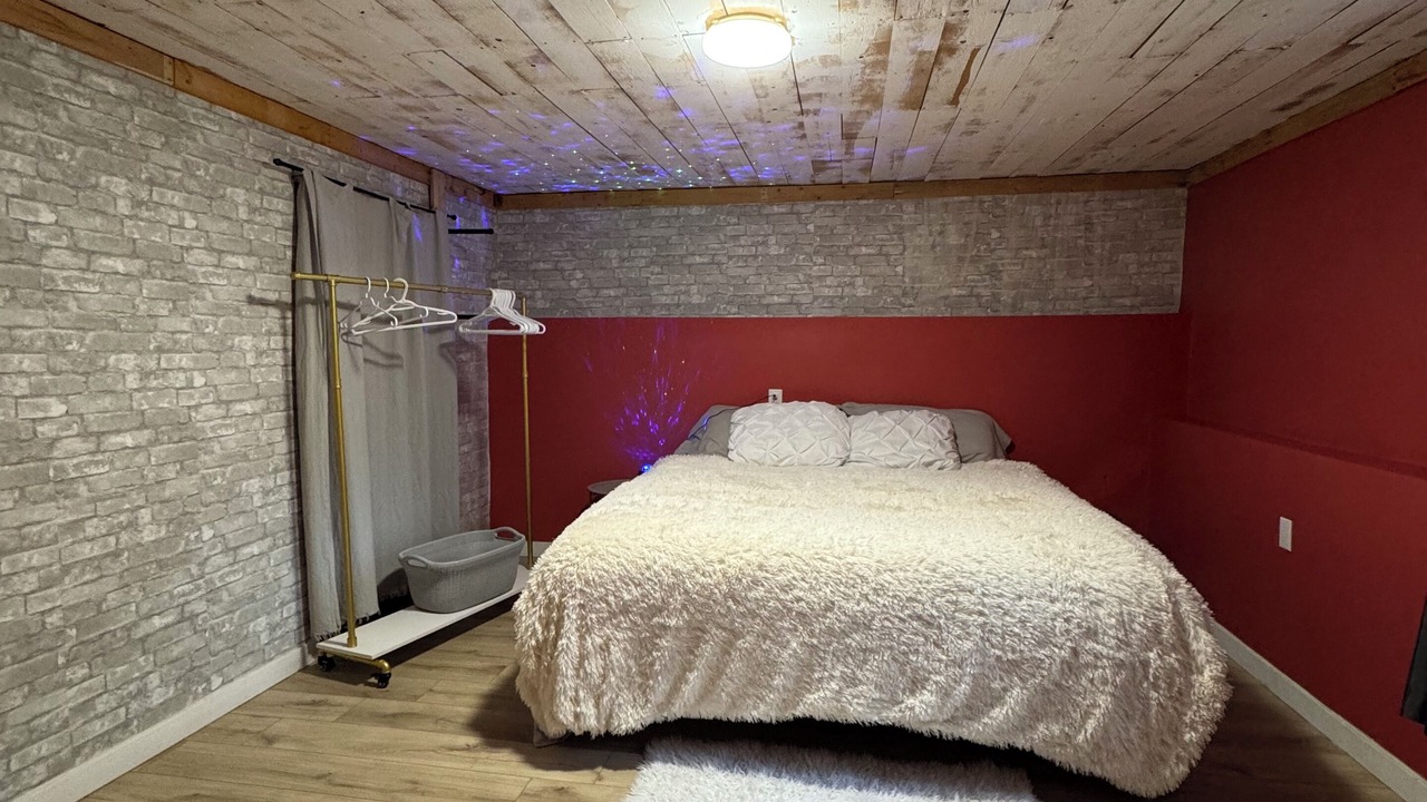 Photo of Bedroom in Merritt