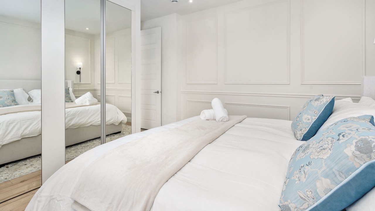 Photo of Bedroom in Laval