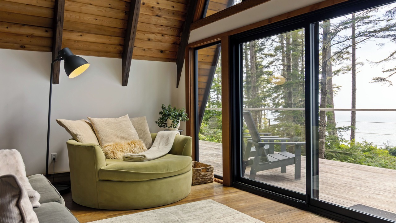 Photo of Livingroom in Juan de Fuca Electoral Area