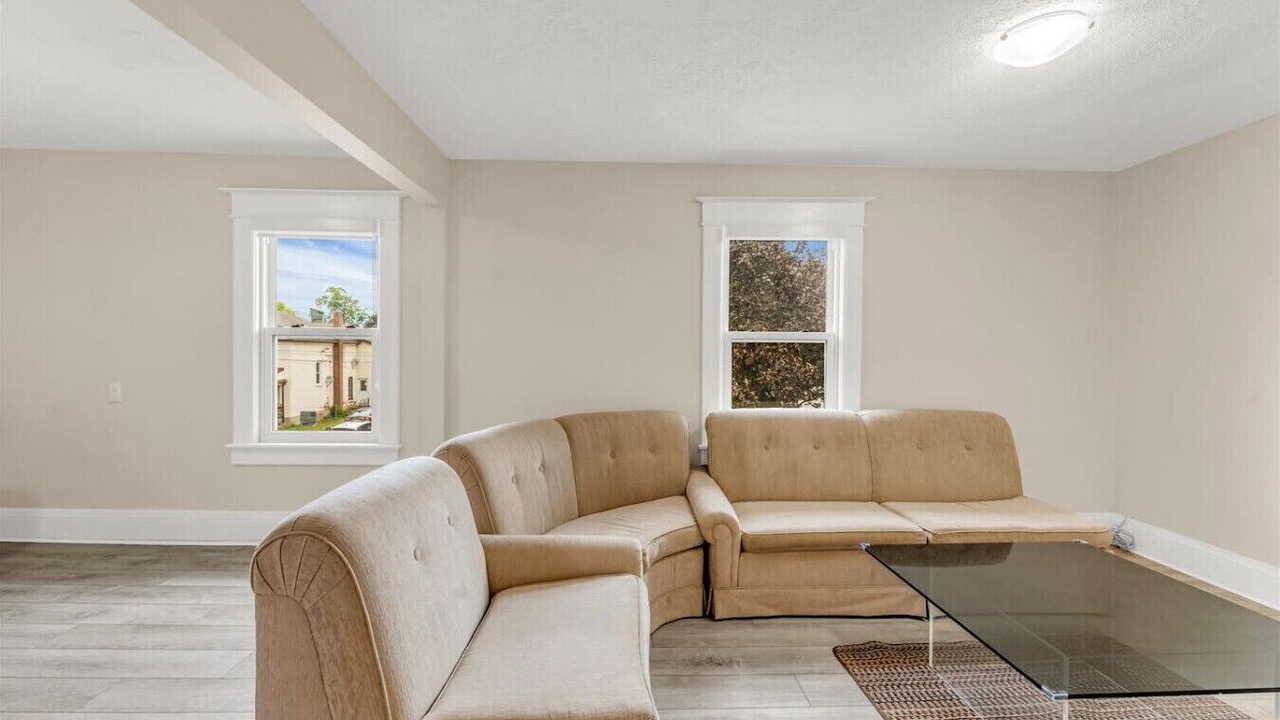 Photo of Livingroom in Niagara Falls