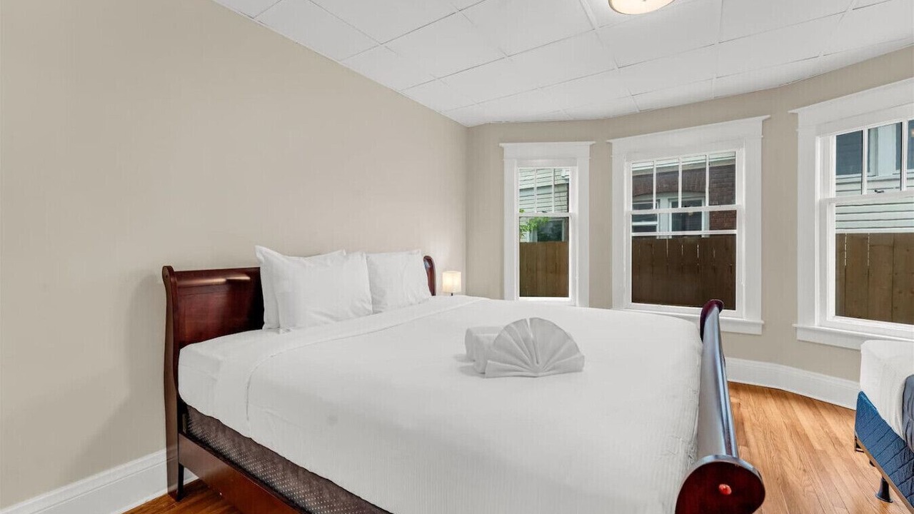 Photo of Bedroom in Niagara Falls