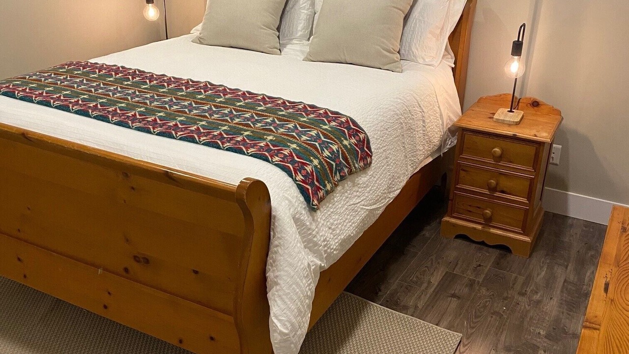 Photo of Bedroom in Sunshine Valley