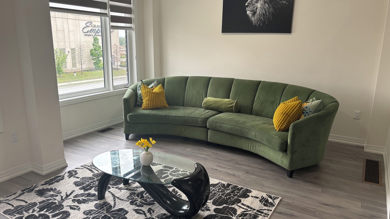 Photo of Livingroom in Brampton