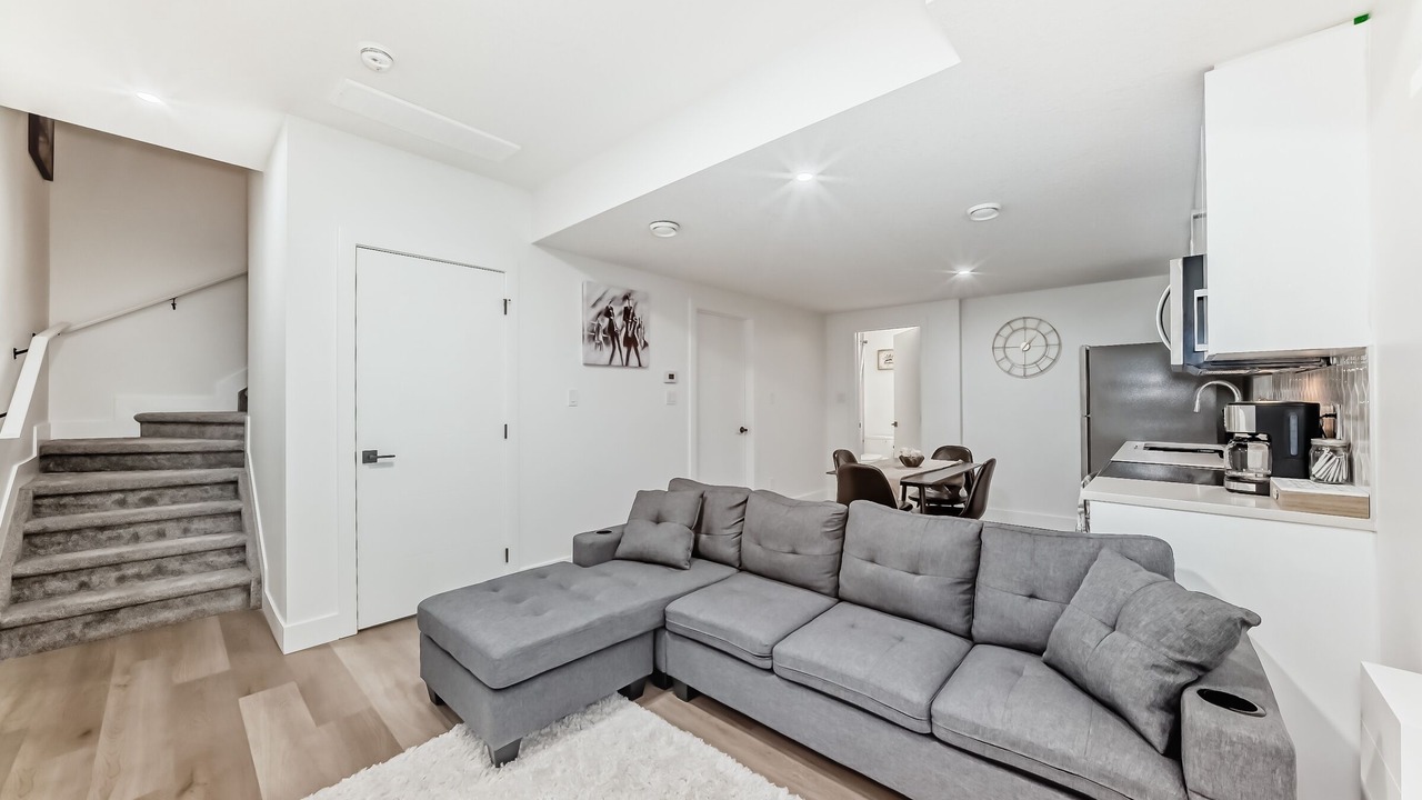 Photo of Livingroom in Northeast Edmonton