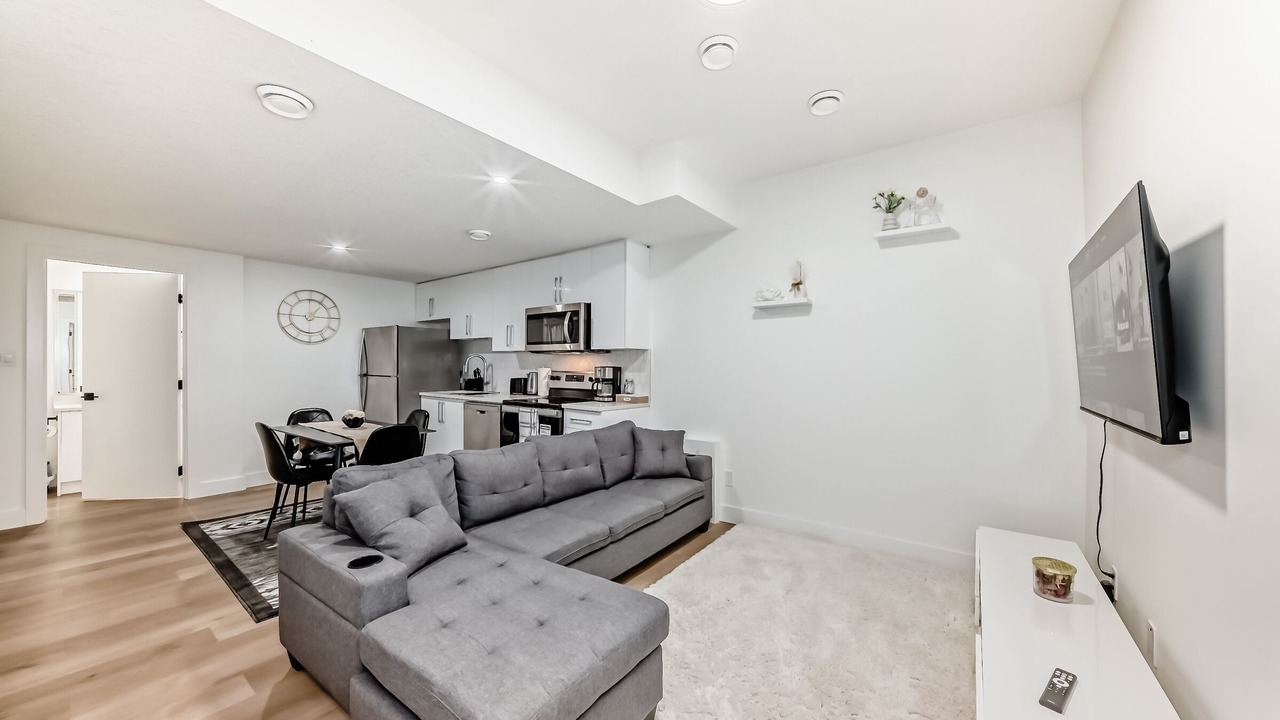 Photo of Livingroom in Northeast Edmonton