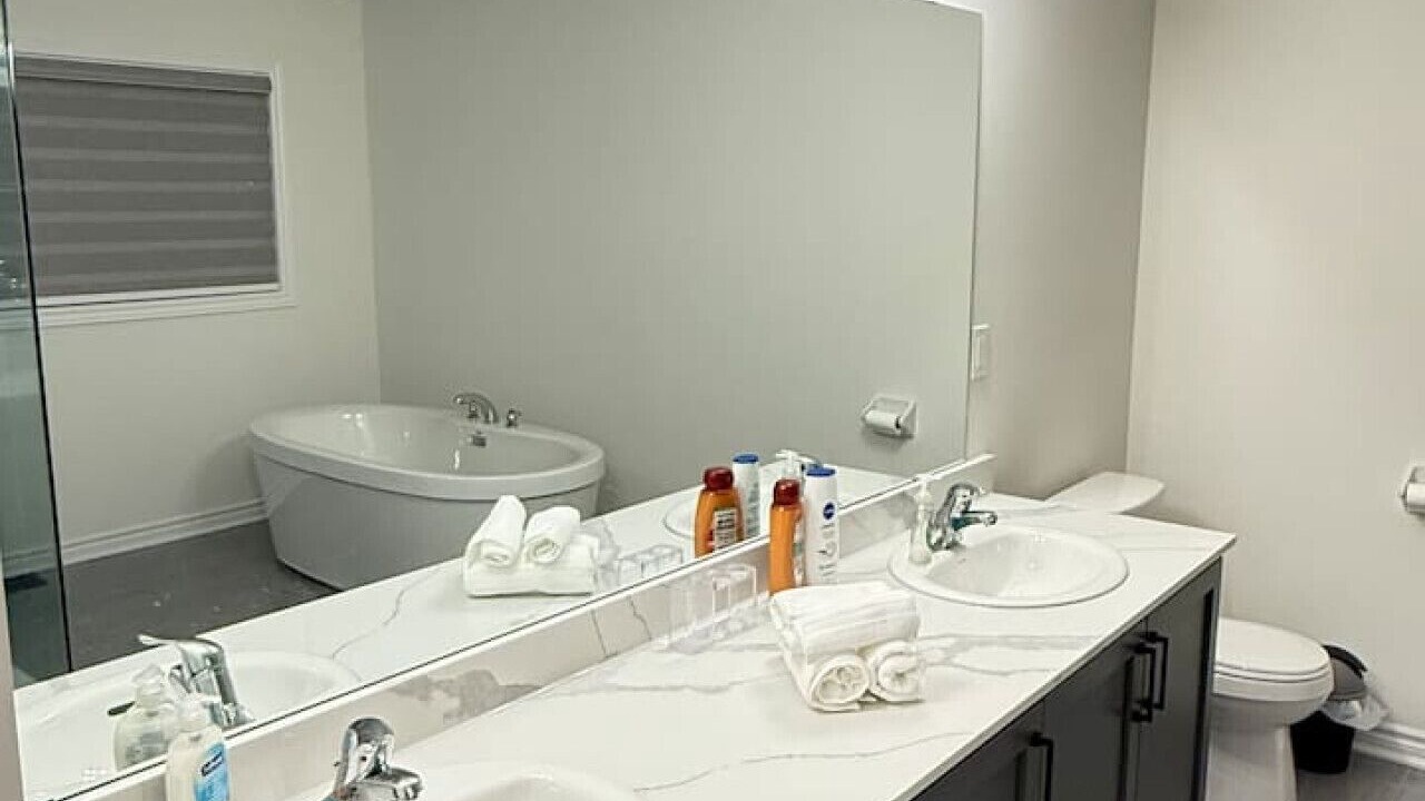 Photo of Bathroom in Port Colborne