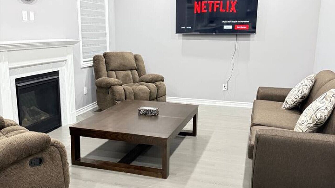 Photo of Livingroom in Port Colborne