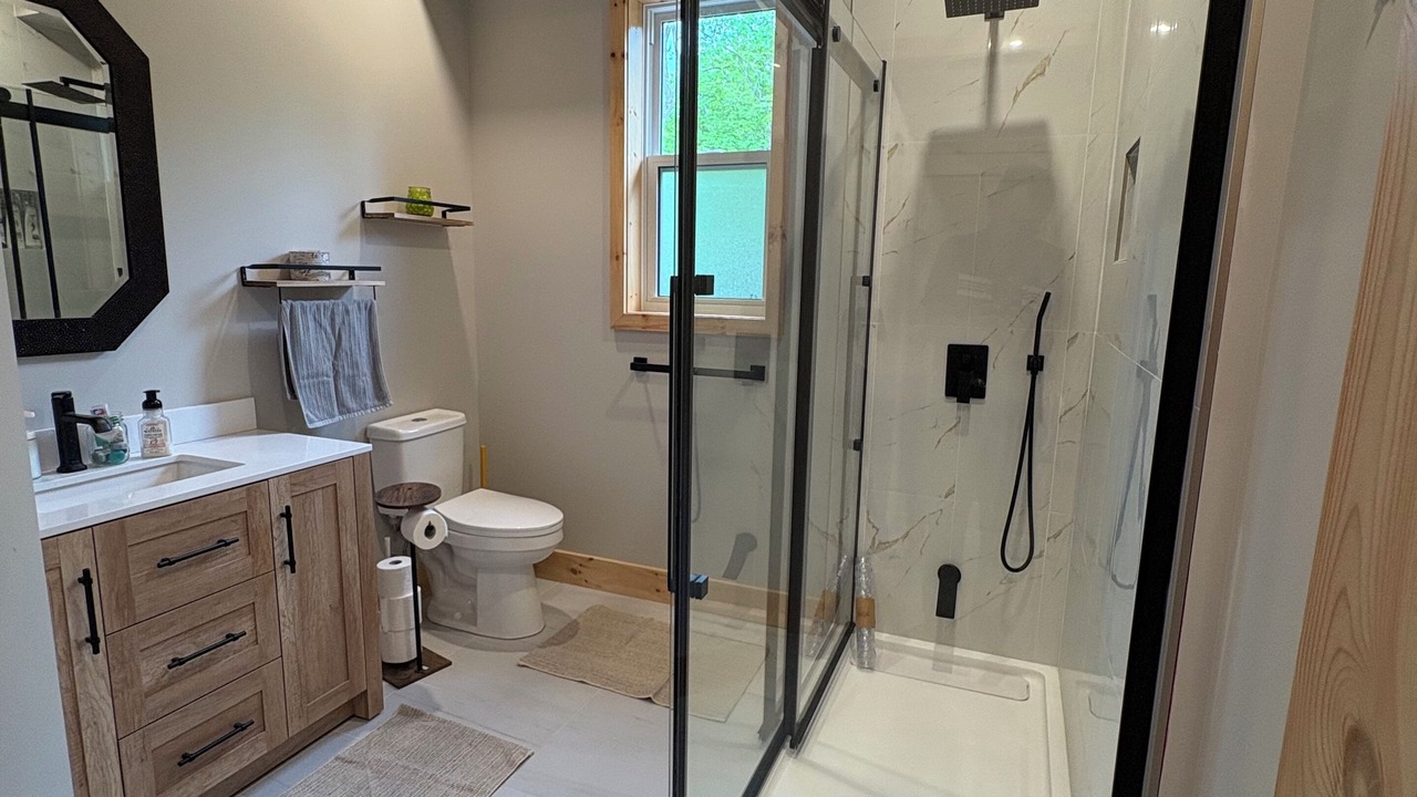 Photo of Bathroom in Lion's Head