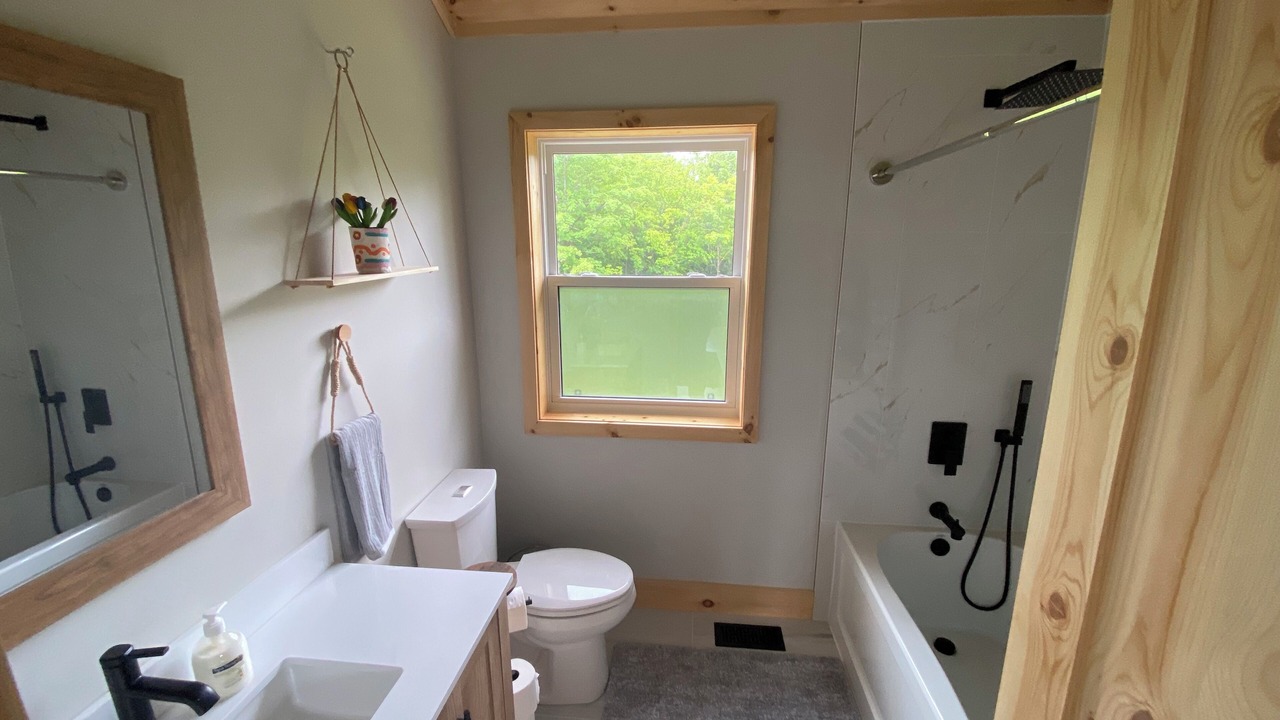 Photo of Bathroom in Lion's Head