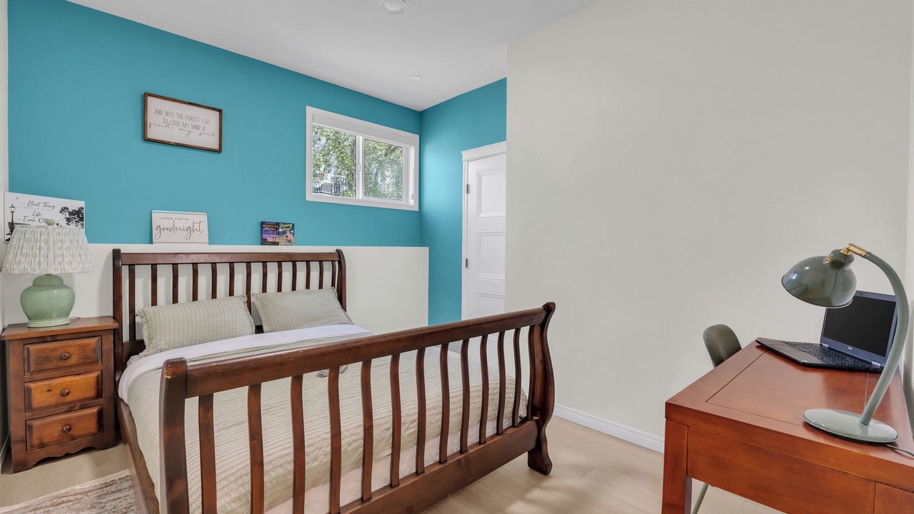 Photo of Bedroom in Arbour Lake