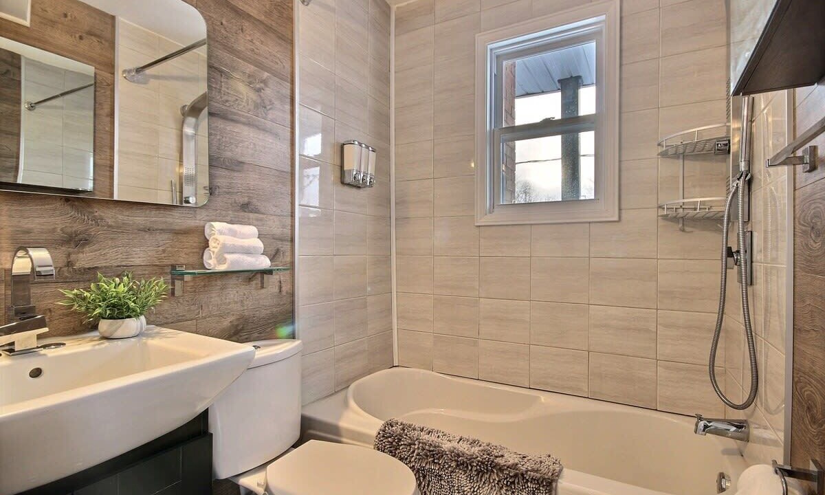 Photo of Bathroom in Saint-Sauveur